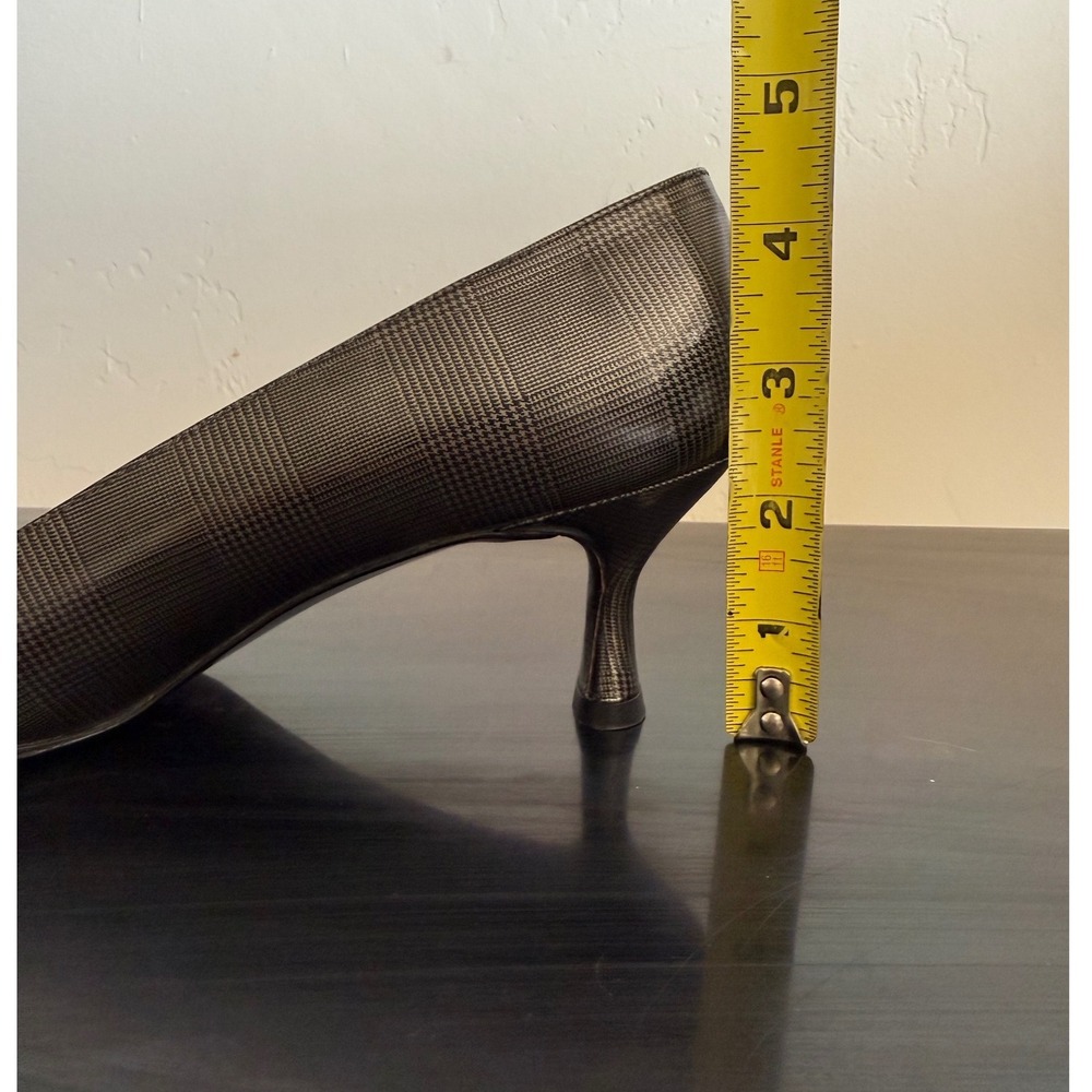 Stuart Weitzman Vintage Grey Plaid Pumps 2.5" Kitten Heel Square Toe  Size 7 - Picture 6 of 11